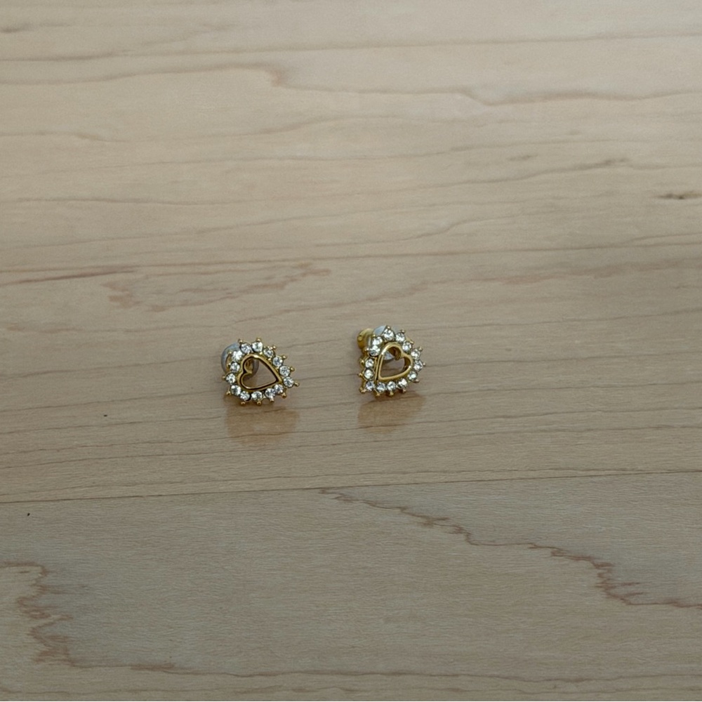 Elegant Gold Heart Earrings